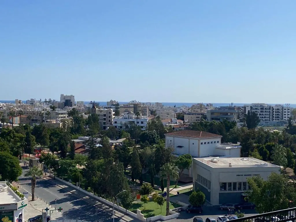 Incredible View Apartment Larnaca