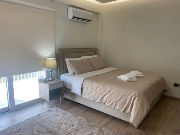 Incredible View Apartment Larnaca
